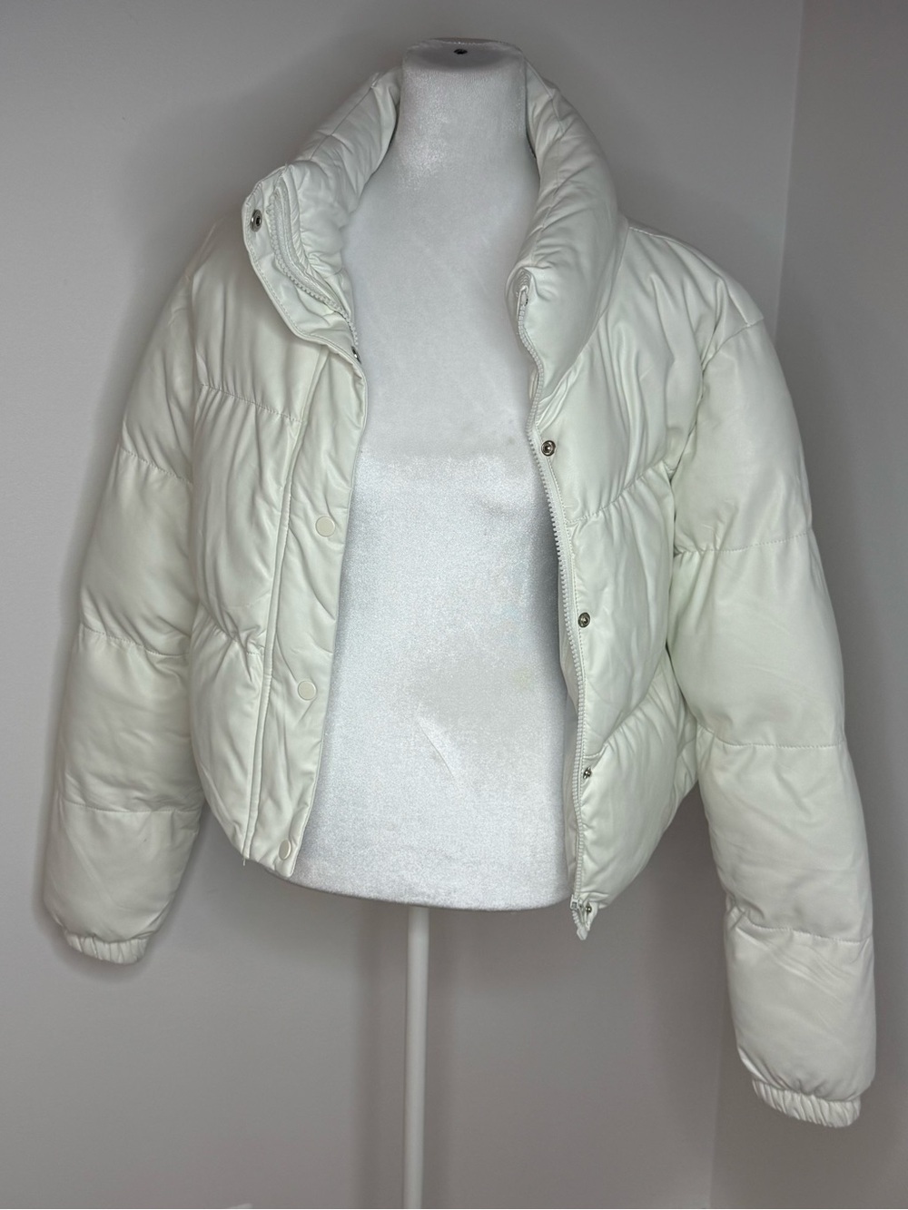 Women's White Cropped Puffer Jacket with High Collar